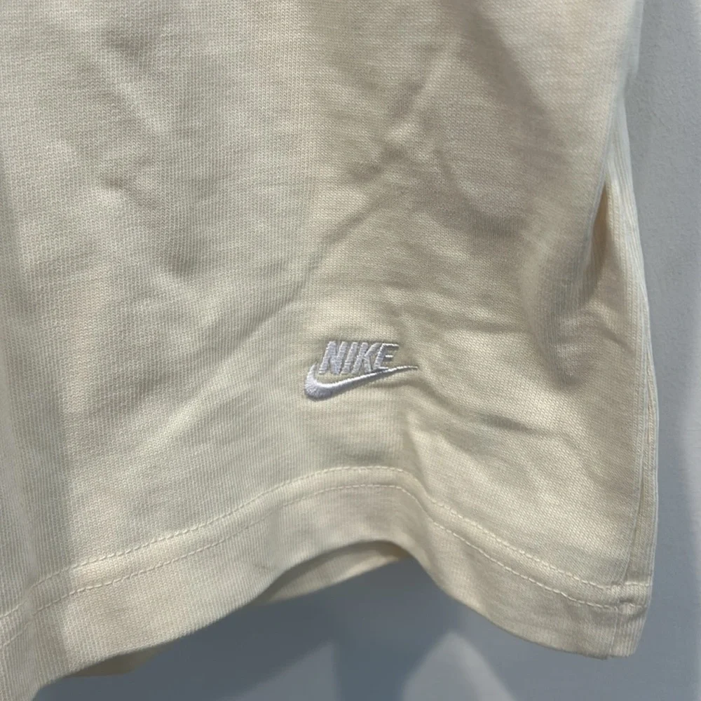 Nike egg cream kids size large romper sleeveless snap from New with tags
